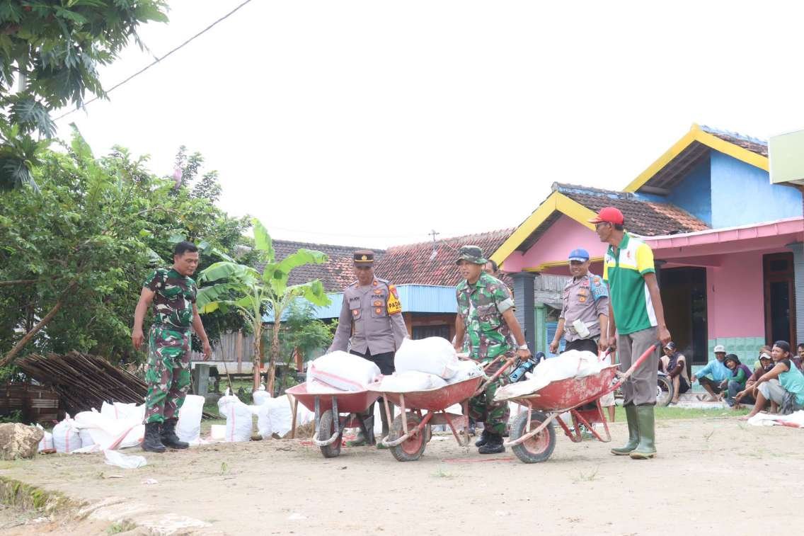Mediacahayabaru.id Orbitnasional.com Bojonegorotimes.id Amunisinews.id Orbitnasional.id Orbitnasional.co.id Gerbangtimur.pikiran Rakyat.com 168