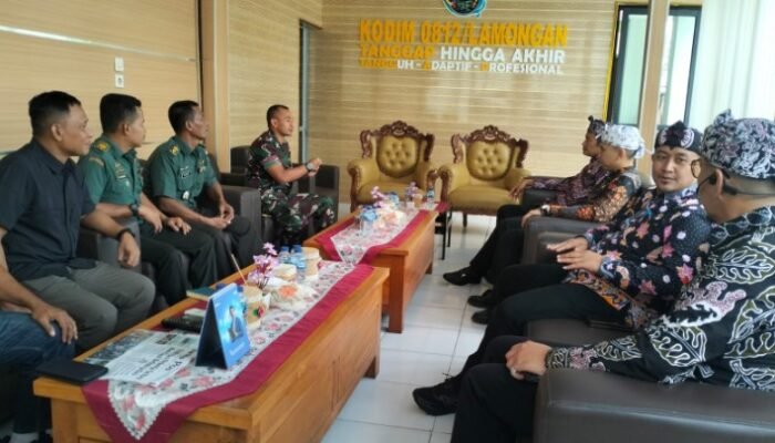 Silaturahmi Bupati dan Wakil Bupati Lamongan Terpilih 2025-2030 di Makodim Disambut Hangat oleh Dandim Lamongan