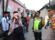 Menarik Perhatian Publik Bocil di Bojonegoro Perang Petasan