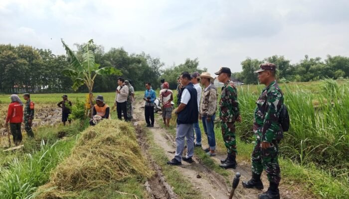 Koramil Modo Dampingi Tim Sergap di Lamongan