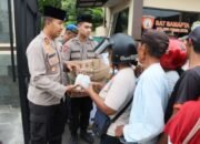 Berbagi Berkah Ramadhan: Kapolres Kediri Kota Tebar Kebaikan dengan Takjil Gratis