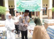 Polres Kediri Salurkan Ribuan Paket Zakat Fitrah Kepada Masyarakat