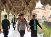 Libur Lebaran, Kapolres Bojonegoro Pantau Pengamanan Wisata Religi di Masjid Margomulyo