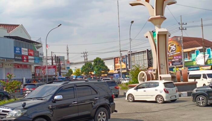 Dominasi Mudik Lokal H+2 Lebaran 2025 Terpantau Oleh Polres Lamongan Lancar Aman Dan Kondusif