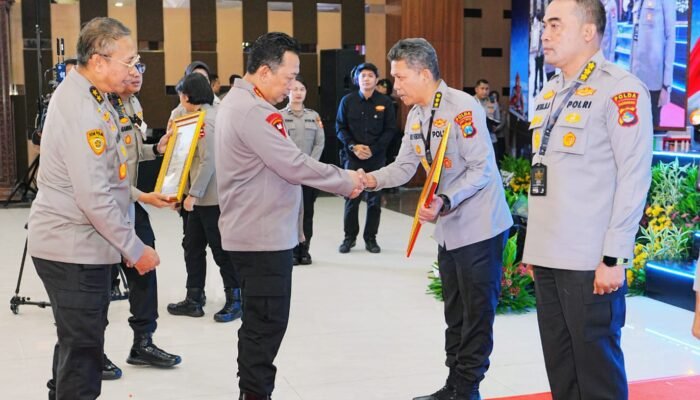 Polda Jatim Raih 3 Penghargaan Juara 1 Tingkat Nasional di Rakernis SDM Polri 2025