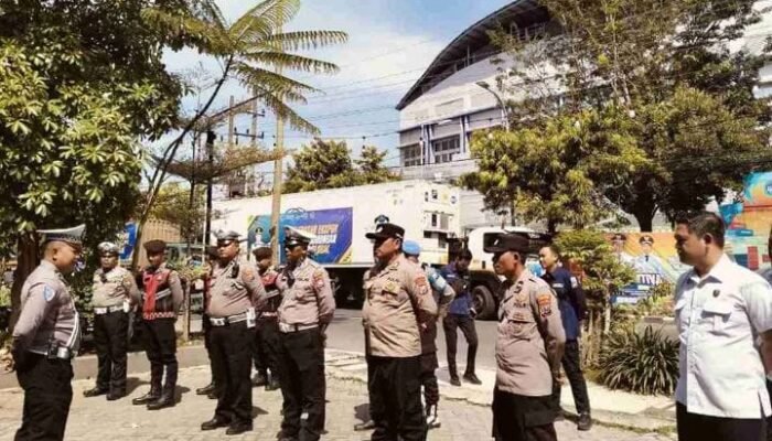 Polsek Lamongan Kota Mantapkan Keamanan Pameran Exportiva di Tengah Semarak HJL ke-456