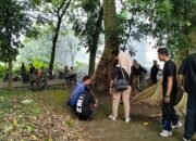 TNI Dan Muspika Ngimbang Bergotong Royong Percantik Lingkungan Sekitar Tugu Cancing