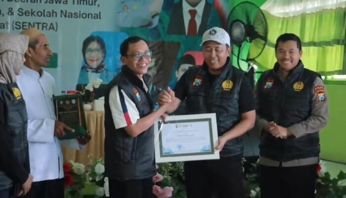 Menanam Harapan, Menuai Ketahanan: Polda Jatim Dan Unesa Gaungkan Swasembada Pangan dari Sekolah