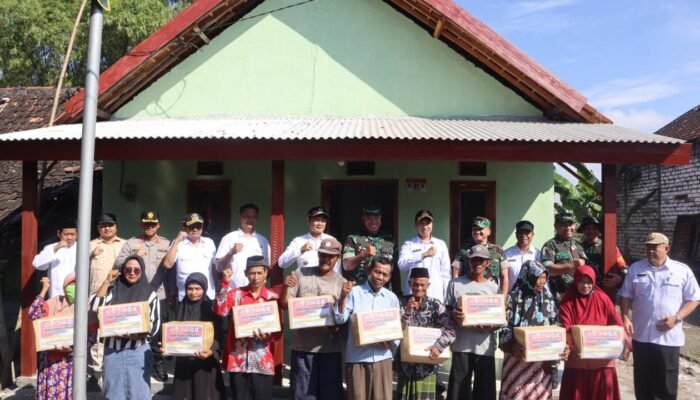 Wajah Baru, Harapan Baru: Warga Kebalankulon Sumringah Terima Rumah Layak Huni Dari TMMD Ke- 124 Kodim Lamongan