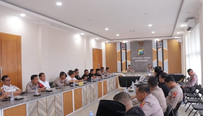 Sinergi Tiga Kapolres Dan PSHT: Menyatukan Tekad Jaga Kedamaian Pengesahan Warga Baru