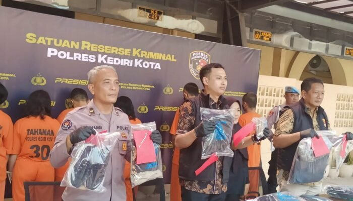 Sempat Viral di Medsos, Empat Wanita Komplotan Pencurian di Swalayan Dibekuk Polres Kediri Kota