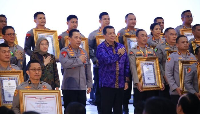 Divisi Humas Polri Raih Predikat WBK, Menpan RB Sampaikan Apresiasi