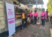 Polri Untuk Masyarakat : Polres Pamekasan Gelar Bakti Religi dan Bansos di Hari Bhayangkara Ke-79