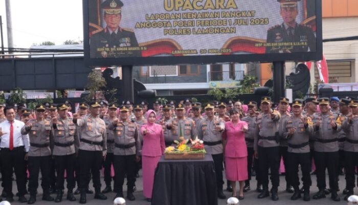 Khidmat dan Penuh Sukacita, 66 Personel Polres Lamongan Naik Pangkat di Periode 1 Juli 2025