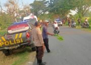 Motor Lawan Arah Tabrak Elf di Balen Bojonegoro, Ibu dan Anak Dilarikan ke RS