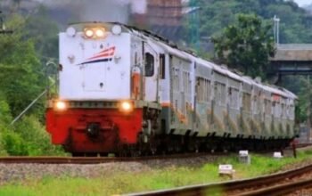 Duka Di Rel Lamongan: Pejalan Kaki Tewas Tertabrak Kereta Argo Anjasmara