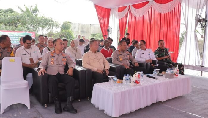 Polri Tanam Harapan: Kapolres Lamongan Hadiri Gerakan Nasional Penanaman Jagung Serentak Bersama Kapolri