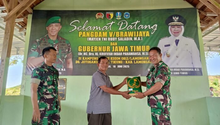 Kodim Lamongan Serahkan 1 Ton Bibit Padi PMJ 01, Dorong Ketahanan Pangan Dan Harapan Petani