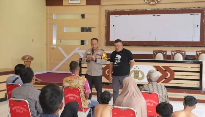 Remaja Pesilat Konvoi Liar Di Lamongan, Polisi Bertindak Tegas Jangan Sakiti Hati Orang Tuamu