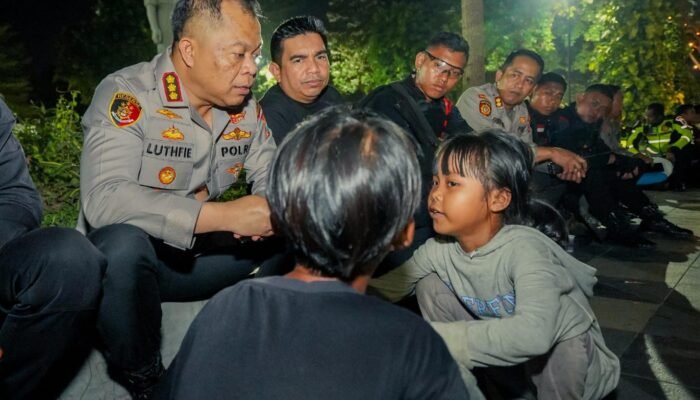 Harkamtibmas, Kapolrestabes Surabaya Pimpin Patroli Skala Besar Tiga Pilar Hingga Dini Hari