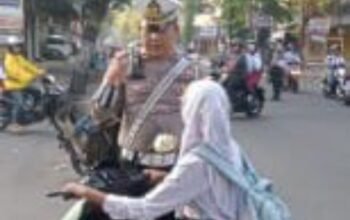 Polres Kediri Edukasi Keselamatan Penggunaan Sepeda Listrik kepada Pelajar