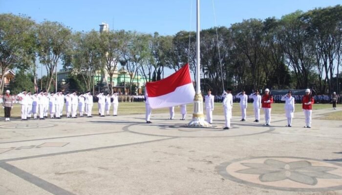Fakta Unik Upacara 17 Agustus di Bojonegoro: Ribuan Peserta, Dua Kali Upacara, hingga Bendera Khusus