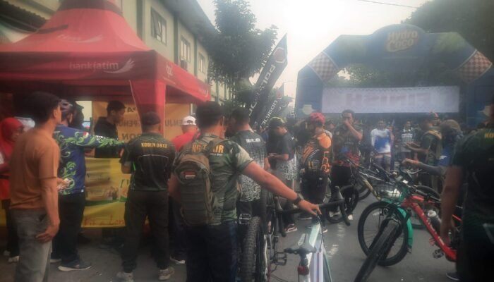 Semarak HUT Ke-77 Korem 082/CPYJ Gowes Bersama TNI Dan Masyarakat Meriahkan Mojokerto