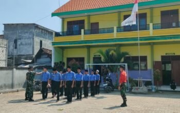 Kodim Lamongan Tempa Disiplin Siswa Lewat Latihan PBB Jelang HUT RI Ke-80