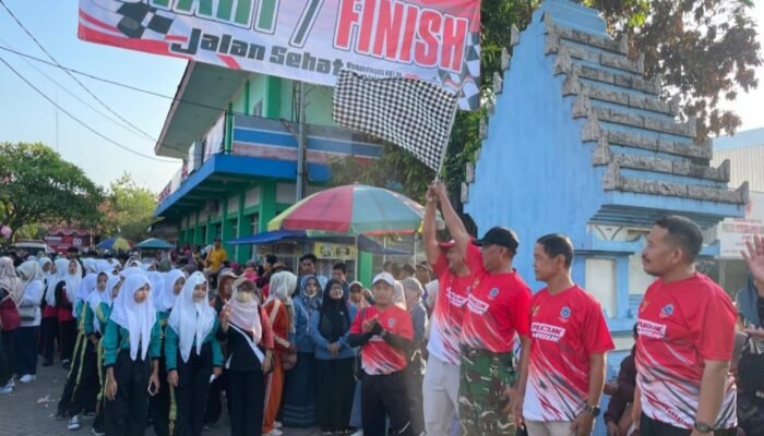 Semarak HUT RI Ke-80 Ribuan Warga Pucuk Bersatu Dalam Jalan Sehat Penuh Makna
