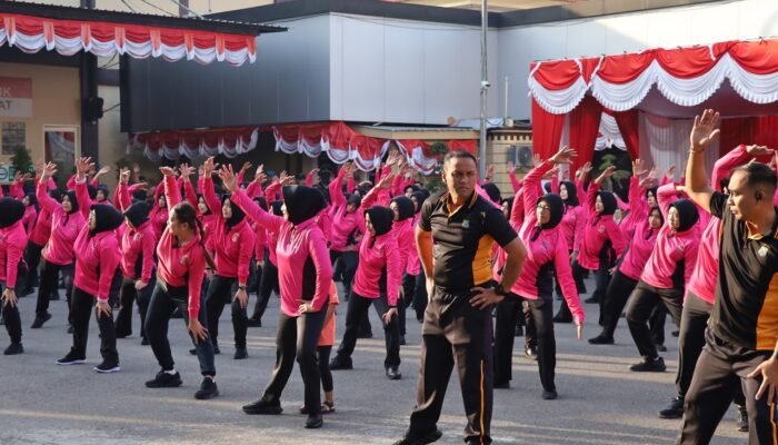Semarak Hari Jadi Polwan ke-77, Polres Lamongan Gelar Olahraga Bersama Penuh Kebersamaan