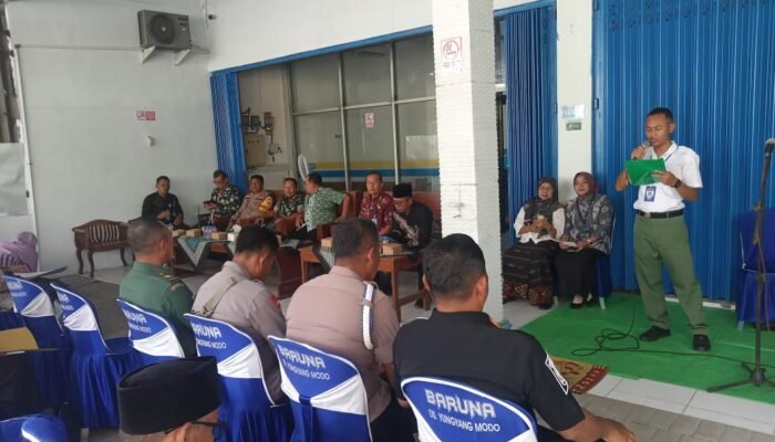 Kolaborasi TNI dan Masyarakat Danramil Modo Bersama Muspika Gelar Sosialisasi Program MBG Di Dapur Mahacja