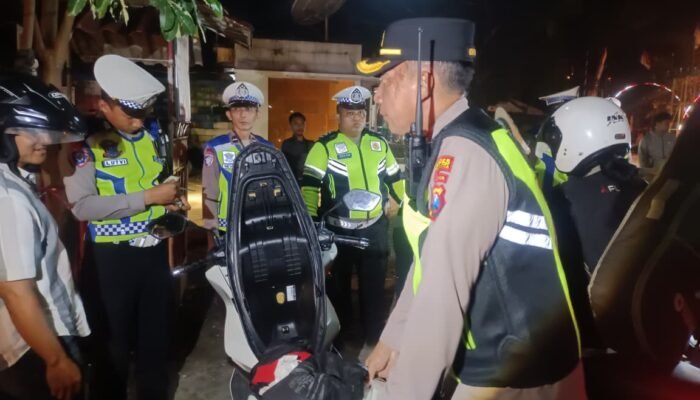 Polres Kediri Kota Gelar Operasi Gabungan Cipta Kondisi Harkamtibmas di Jalan Ahmad Yani