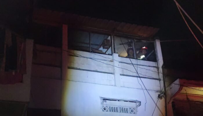 Korsleting Listrik Picu Kebakaran di Pesantren At Tanwir Talun Bojonegoro