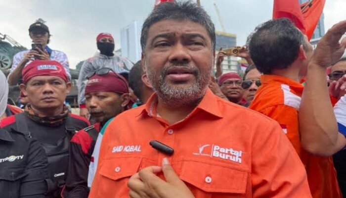 Ketidakadilan Terang Benderang: DPR Hidup Enak, Buruh dan Ojol Hidup Terhimpit