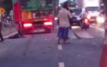 Kecelakaan Maut di Baureno Bojonegoro, Pemotor Tewas Usai Tabrakan dengan Truk