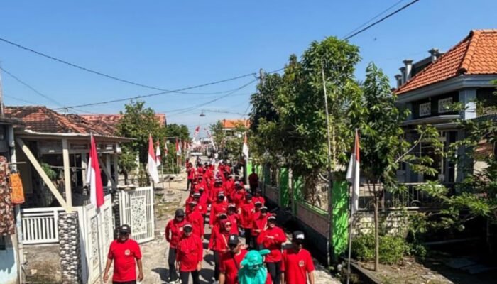 Bukan Cuma Jalan Sehat Biasa, Acara HUT RI di Dusun Timbuan Lamongan Ini Pecah dengan Hiburan dan Doorprize