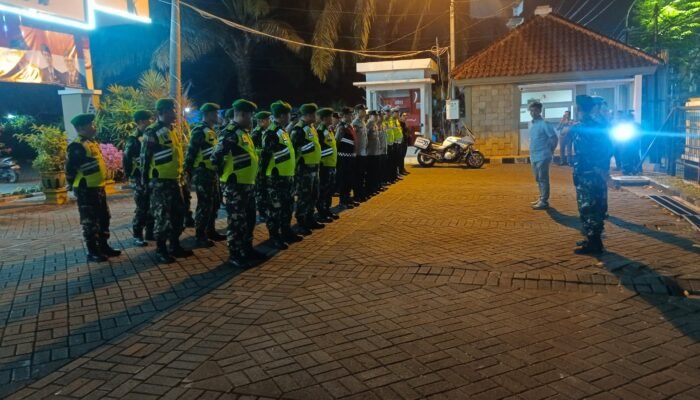 Wujudkan Rasa Aman, TNI-Polri Lamongan Gencarkan Patroli Skala Besar Di Tengah Gejolak Nasional