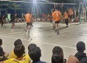 Turnamen Voli Antar Dusun di Dayukidul Bojonegoro, Ratusan Warga Padati Lapangan hingga Malam
