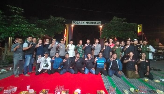 Danramil Dan Muspika Ngimbang Ngopi Bareng Jalin Silaturahmi Dengan Perguruan Pencak Silat