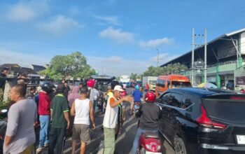 Kecelakaan Maut di Bojonegoro, Pelajar 15 Tahun Tewas Tabrakan dengan Elf
