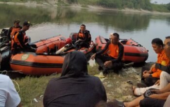 Remaja Hilang Saat Berenang di Bengawan Solo Bojonegoro, Hingga Kini Belum Ketemu
