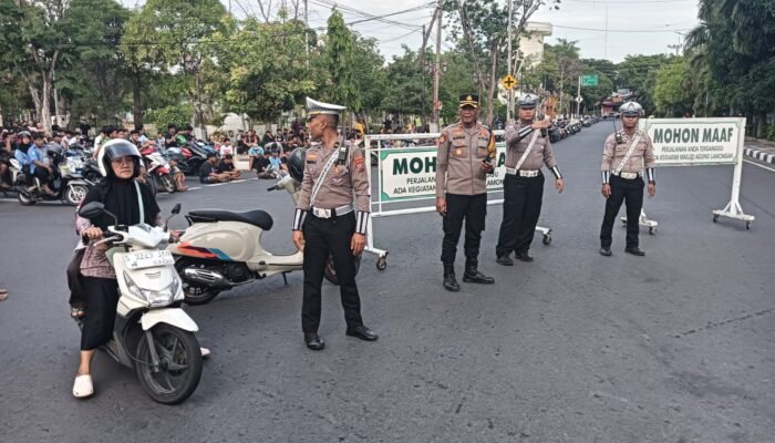 ‎Polsek Lamongan Kota Hadirkan Rasa Aman dan Nyaman untuk Suporter