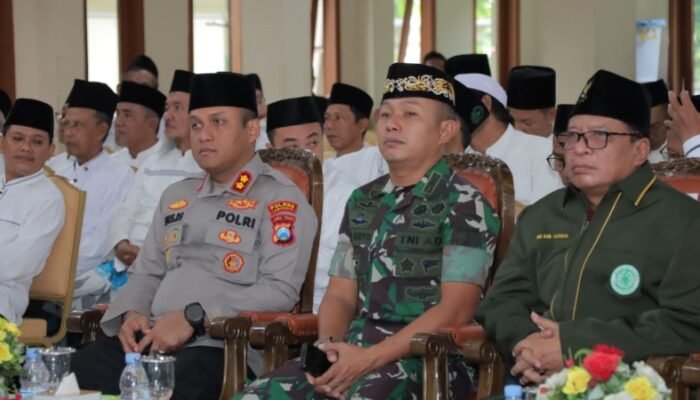 Kapolres Lamongan Hadiri Pengukuhan Pengurus MUI Kecamatan Se-Kabupaten Lamongan 2025–2030