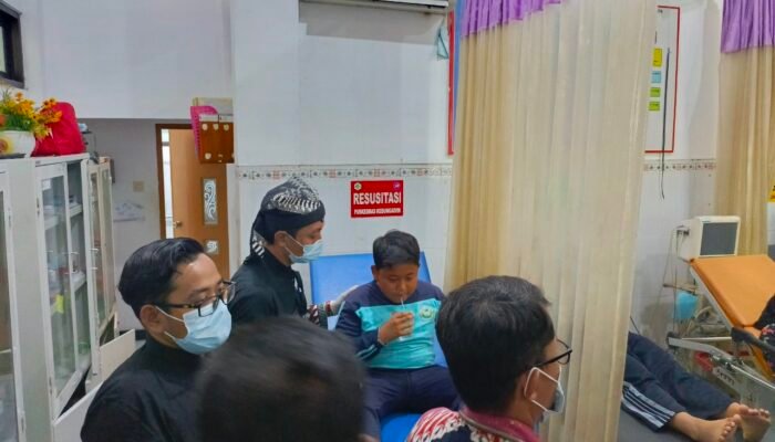 Makan Gratis Berujung Bencana, Siswa SDN Tumbrasanom Bojonegoro Muntah-Muntah