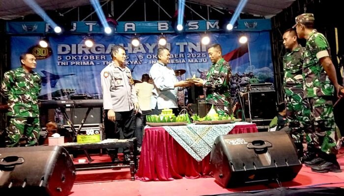 HUT TNI ke-80 di Koramil, Dua Prajurit Dapat Kejutan Kenaikan Pangkat