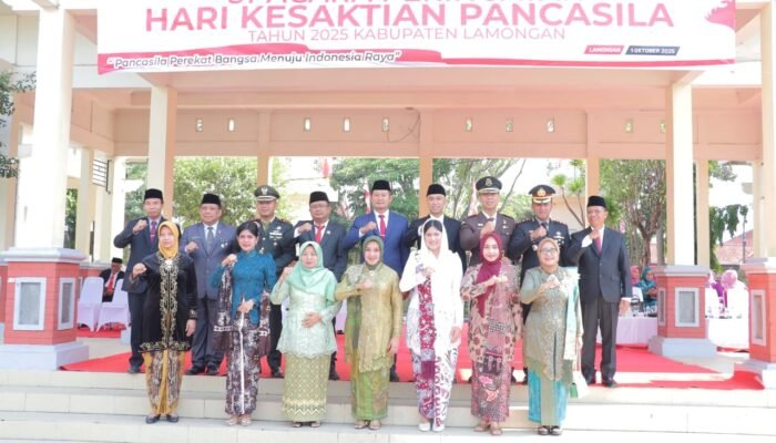 Maknai Semangat Persatuan Kapolres Lamongan Hadiri Upacara Hari Kesaktian Pancasila 2025