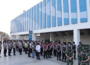‎Polres Lamongan Kawal Ketat Laga Panas Persela vs Persipura,Sepak Bola Aman, Masyarakat Nyaman