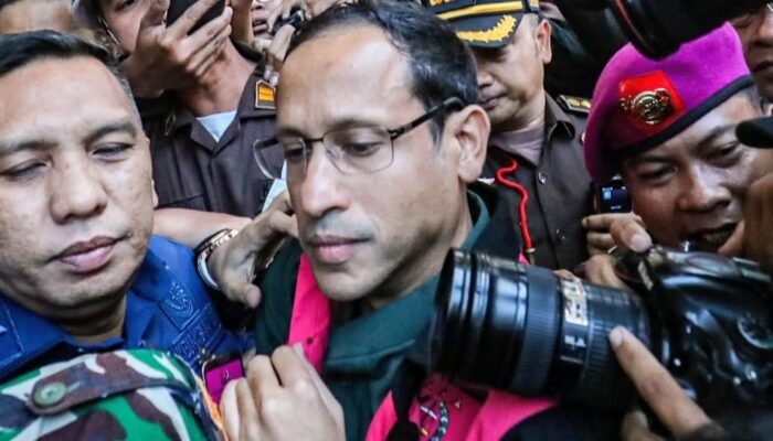 ‎Duka Di Balik Digitalisasi,Riak Uang Panas Di Proyek Laptop Pendidikan  ‎