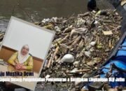 15 Ribu Ikan Ditebar di Kali Surabaya, DLH Jatim Ajak Warga Cinta Sungai