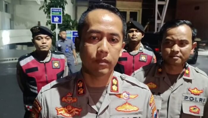 Polisi Gerebek Acara di Hotel Surabaya, 34 Orang Diperiksa